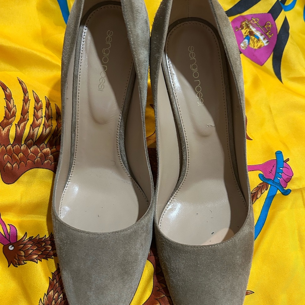 Sergio Rossi Women's Brown Suede Heels